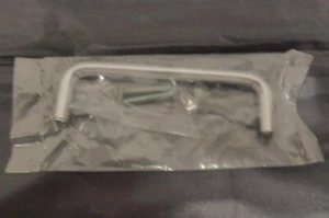 Metal Wire Pull Handles Chrome 4" Center Lot of 31 Pieces - Imagen 1 de 2