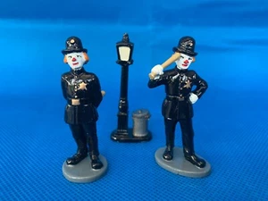 Circus Clown Policeman x2 And Lampost - Picture 1 of 4