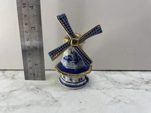 Vintage Bone China Blue & White Windmill Salt Shaker Volendam Free Postage - Picture 1 of 10