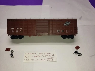 Walthers HO CNW #161141 50’ Waffle Side Box Car 932-4703 NO BOX HO SCALE 1:87 - Image 1 of 4