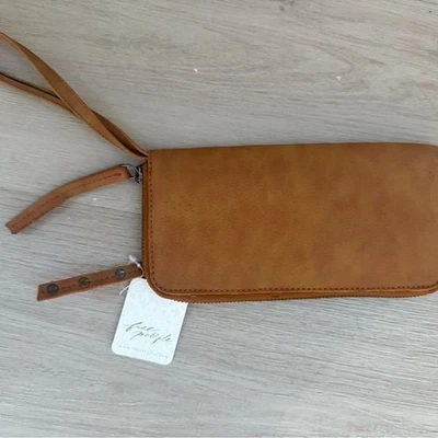Muñequera de cuero vegano tostado Free People nueva con etiquetas Foto 1 de 3