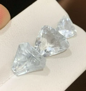 10.75 Cts Unheated Excellent Trillion Cut Aquamarine 3 Pcs Lot From Pakistan - Picture 1 of 3