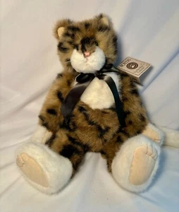 Peluche vintage in pensione HB Boyds Bears serie cimelio Suzy Snugglepuss Kitty 15" - Foto 1 di 9