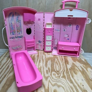 Vtg Mattel Barbie Travelin House Playset Luggage Suitcase - Picture 1 of 16