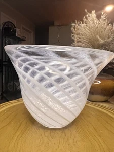 VTG Murano Italy Blown Glass Lamp Shade Globe White Opalescent Swirl - Picture 1 of 11