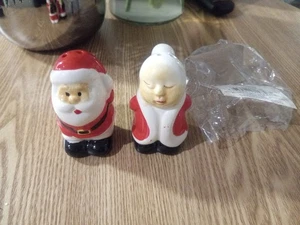 Nuevo De Colección Mr & Mrs Santa Claus Navidad Sal N Pimienta Coctelera - Imagen 1 de 5