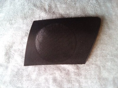 Peugeot 107 2005- Dashboard Speaker Grill Passenger Side - Image 1 of 4