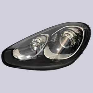 Porsche Cayenne 958 Left Front Xenon Headlight - Picture 1 of 3