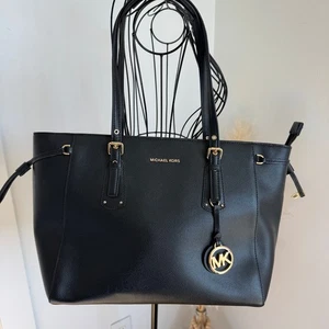 Michael Kors Arbeitstasche Voyager Crossgrain Leder schwarz - Bild 1 von 15