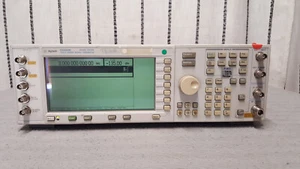 AGILENT E4432B ESG-D SERIES SIGNAL GENERATOR 250kHz-3.0GHz OPT. 202 UN7 UN8 - Imagen 1 de 12