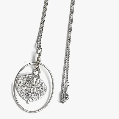 Pendant Necklace Leaf Circle Medallion White Gold Plated Women 18 In Minimalist - Image 1 of 4