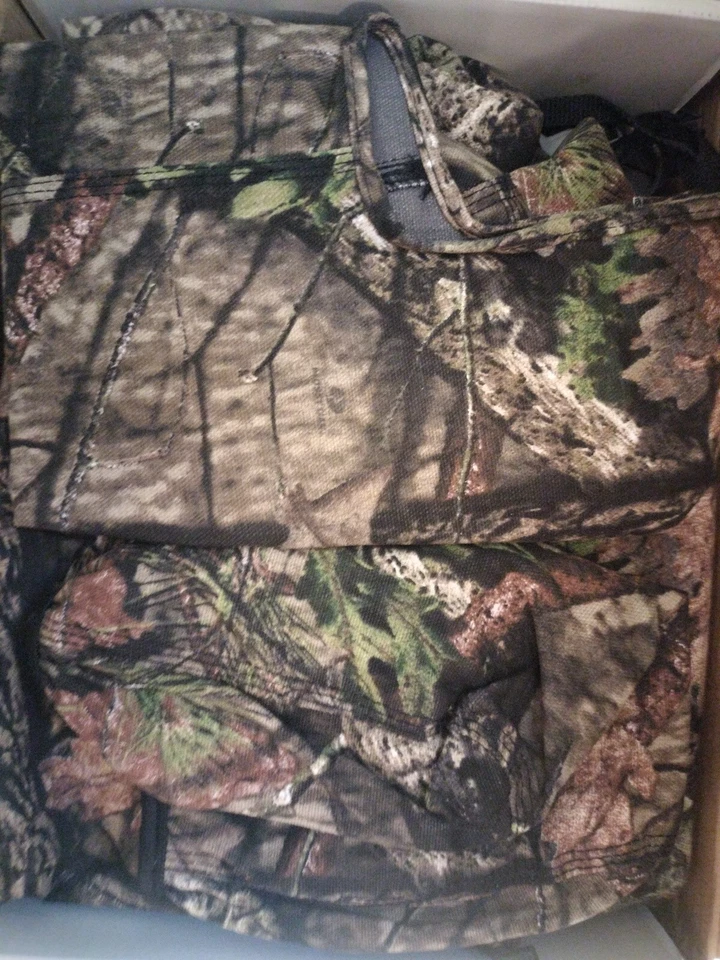 Covercraft SSC8433CAMB For Select Toyota Tundra Crew Max - Image 1 of 4