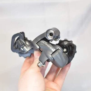 Deragliatore posteriore nuovo decollo Shimano Ultegra 6700 RD-6700 GABBIA LUNGA 6703 - Foto 1 di 5