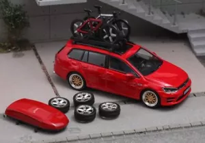 VW Volkswagen Golf Mk VII Variant + bici e box tetto - rosso - Zoom 1:64 - Foto 1 di 6