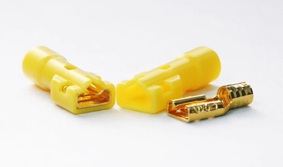 Furutech FT-210 Gold Insulated Push-on Disconnect Terminal (Pack of 10) - Image 1 of 1