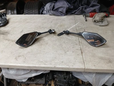 Juego de espejos retrovisores Kawasaki Ninja ZX6R 2009-2012 OEM PAR Foto 1 de 4