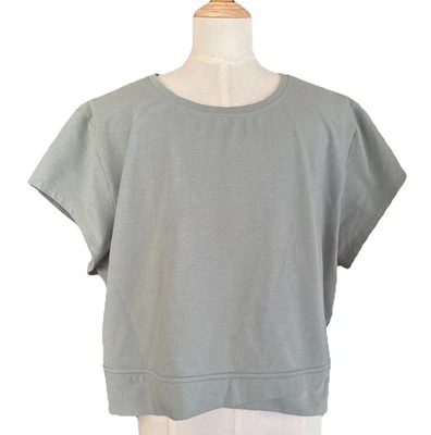 Old Navy Green Powerchill Cropped Cross Front T Shirt Womens Sz XXL - Image 1 of 4