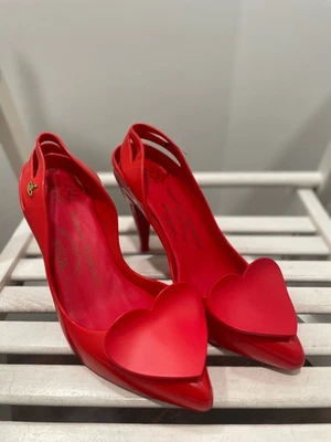 Vivienne Westwood Red Rubber Size 6 pull on gloss finish Heels - Image 1 of 4