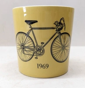 Vintage 1969 Schwinn Varsity Collegiate Collectable Coffee Cup ADVERTISING PROMO - Picture 1 of 13