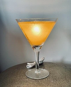 Retro 80er 90er Neuheit Glas Martini Cocktail Bar Lampe Kitsch Tiki Barware 12" - Bild 1 von 8
