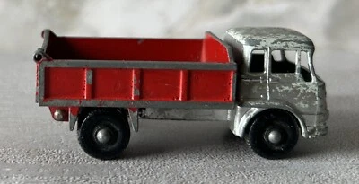 ORIGINAL 1960's Lesney Matchbox No.3 Bedford 7.5 Ton Tipper. Gray Wheels - Image 1 of 4