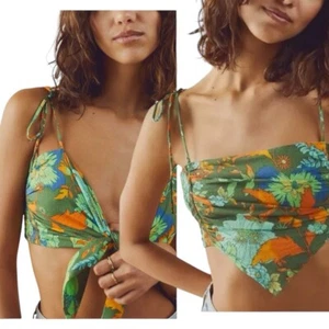 Free People Ava wendbares Oberteil mit Mikrofront zum Binden Viskose Blumenmuster 48 $ tropisch - Bild 1 von 11