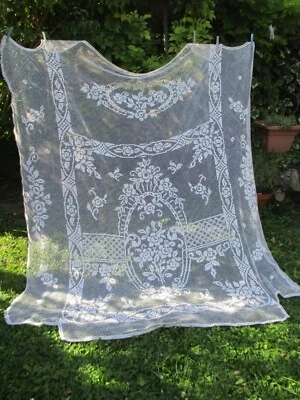 dessus de lit fait main au filet brodé ancien 1920 - Photo 1/4