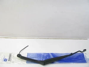 NEW OEM GM 10424405 LEFT Windshield Wiper Arm 95-01 Lumina 95-99 Monte Carlo - Picture 1 of 3