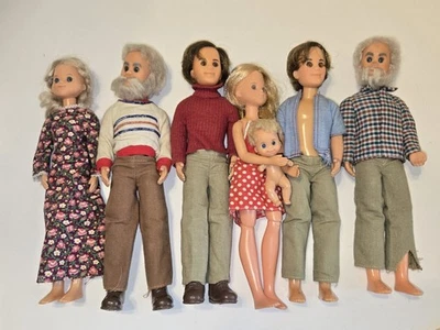 Bonecas vintage Sunshine Family vovô vovó conjunto de 8 bonecos e bebê 1973  - Imagem 1 de 4
