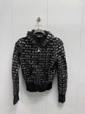 BEBE 女式 Y2K AOP 黑色连帽衫带心形拉链 XS 美国“性感魅力” — 第 1/4 张图片