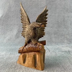 Hand-Carved Bald Eagle Wood Bird Sculpture Signed Warszawa 2004 Polska 10" Tall - Bild 1 von 10