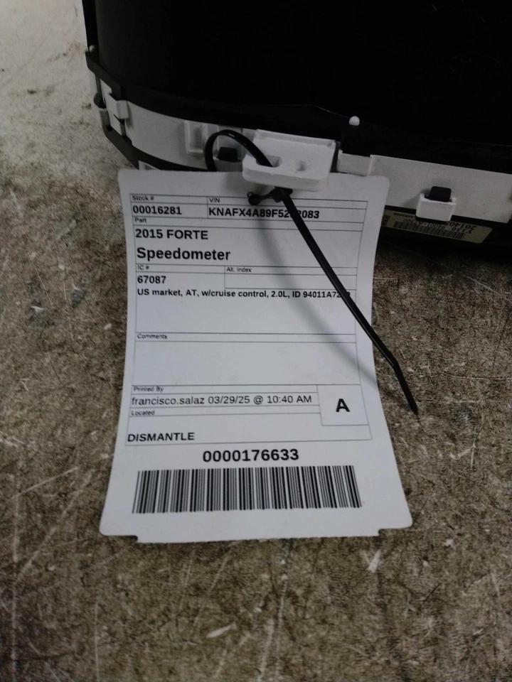 Medidor de velocímetro usado se adapta a: Kia Forte 2015 mercado de Estados Unidos AT con control de crucero 2,0 L I Foto 1 de 4