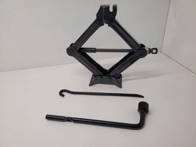 2015-2023 HYUNDAI SONATA Jack wTools 09110B1000 15-23  - Image 1 of 4