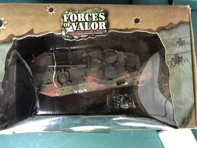 FORCES OF VALORS: U.S Light Armored Vehicle LAV-25 , 1:32, "91002" - Image 1 of 4