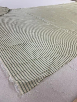 Claremont Florence Silk fabric offcuts 139 cm x 72 cm plus extra - Image 1 of 4