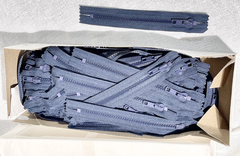 Qty 100 YKK 7" Vislon #5 9/16 Open ended color A560 Indigo VFC-56 Zippers - Image 1 of 1