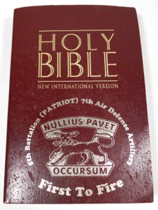 vintage 1996 Holy Bible military NIV paperback US Army 7th Air Defence Artillery - Picture 1 of 11