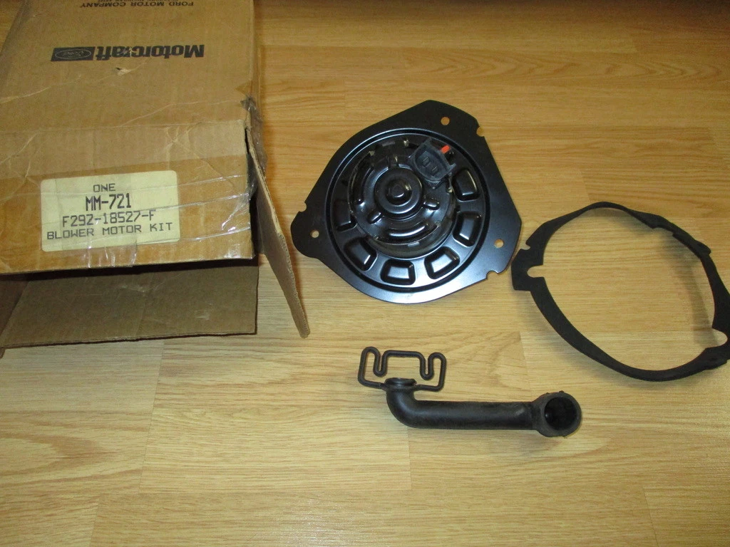 NOS OEM 1992-1997 Ford Aerostar Blower Motor w/o AC F29Z-18527-F