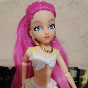Miraculous Ladybug Fashion Doll- Custom Puppe Long Pink Haare - Bild 1 von 4
