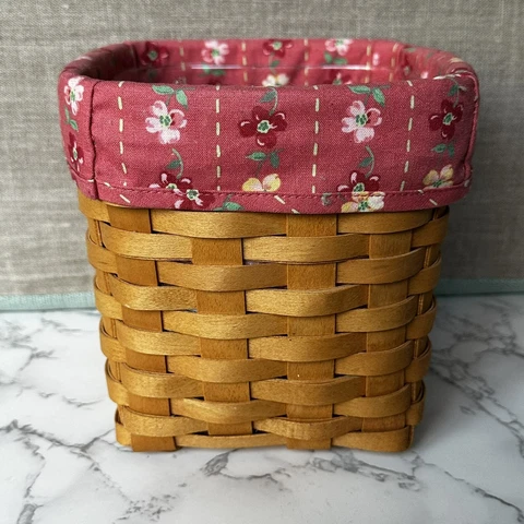 2001 Longaberger Tissue Basket Pink Fabric Floral Liner & Plastic Liner 6.25”H Cover