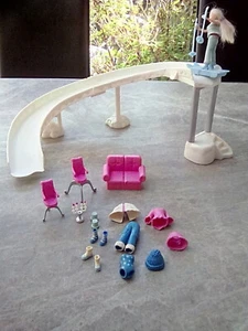 Polly Pocket Snow Cool Hotel 2006 Skipiste Original Puppenkleidung Möbel - Bild 1 von 12