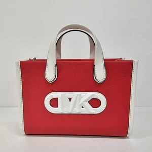 Bolso Mensajero Michael Kors Gigi Pequeño Cuero Guijarro Repujado (Coral Especiado) - Imagen 1 de 7
