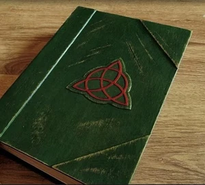 Book of Shadows. From Charmed 2007 show. Charmed bracelet as bonus! - Picture 1 of 5
