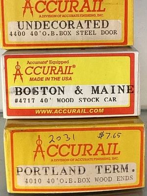 Lote Accurail/3 coches de caja HO 40', 2 O.B. , 1 coche de madera Foto 1 de 4