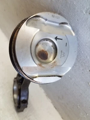 Chevy Cruze 2016-2019 pistón de motor de 1,4 L con biela 1831318 (turbo) M177 Foto 1 de 4