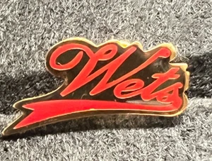 WETS (WET WET WET) PIN BADGE - Foto 1 di 3