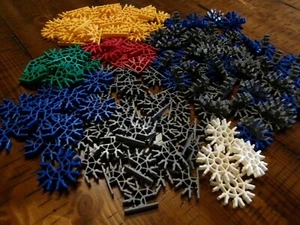 K'NEX FERRIS WHEEL COASTER 150+ REPLACEMENT LOT COGS PARTS Only Asst Sizes - Picture 1 of 7