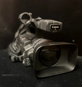 (RI5) Canon XH A1 Mini DV Camcorder - Black - Picture 1 of 5
