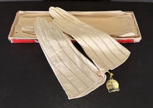 Vintage. WEISS/CREME KINDER LEDER ELEGANTE HANDSCHUHE GRÖSSE 6 1/2/ETIKETT 11" NEUER ALTER BESTAND - Bild 1 von 5