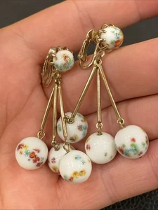 DE COLECCIÓN PORCELANA BLANCA PORCELANA FLORES BOLAS CUENTAS COLGANTES PENDIENTES ORO CLIP-ON - Imagen 1 de 19